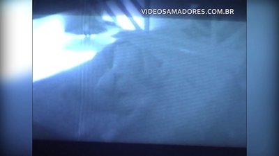 Hoʻopaʻa kiʻiʻoniʻoni ʻo kane i ka wahine fucking hoalauna a ʻike ʻo ia he cuckold