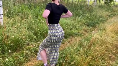 Omo ka wahine i ka moa ma ke alanui a moe kolohe me ka hopena ma kona hoki. CleoModel Lūkini porn